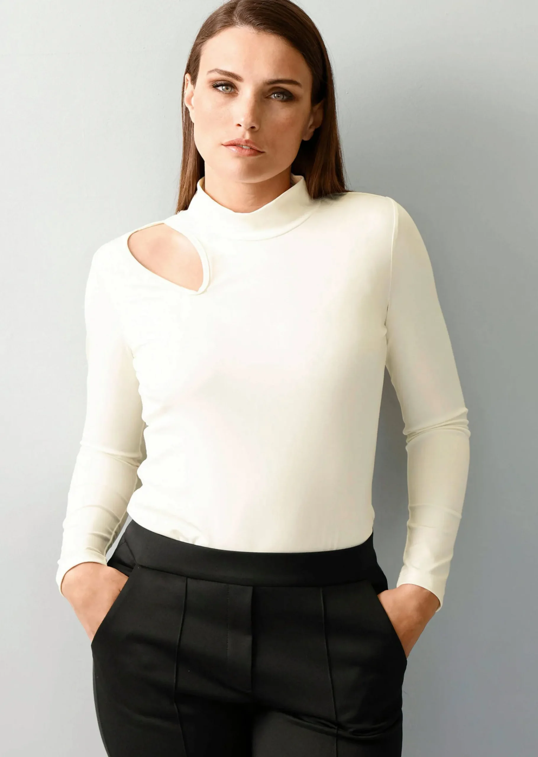Shirt mit Cut-Outs
