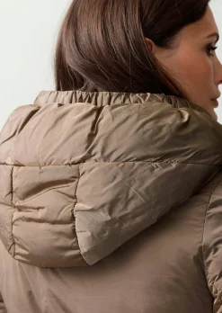 Steppjacke mit abnehmbarer Bauchtasche