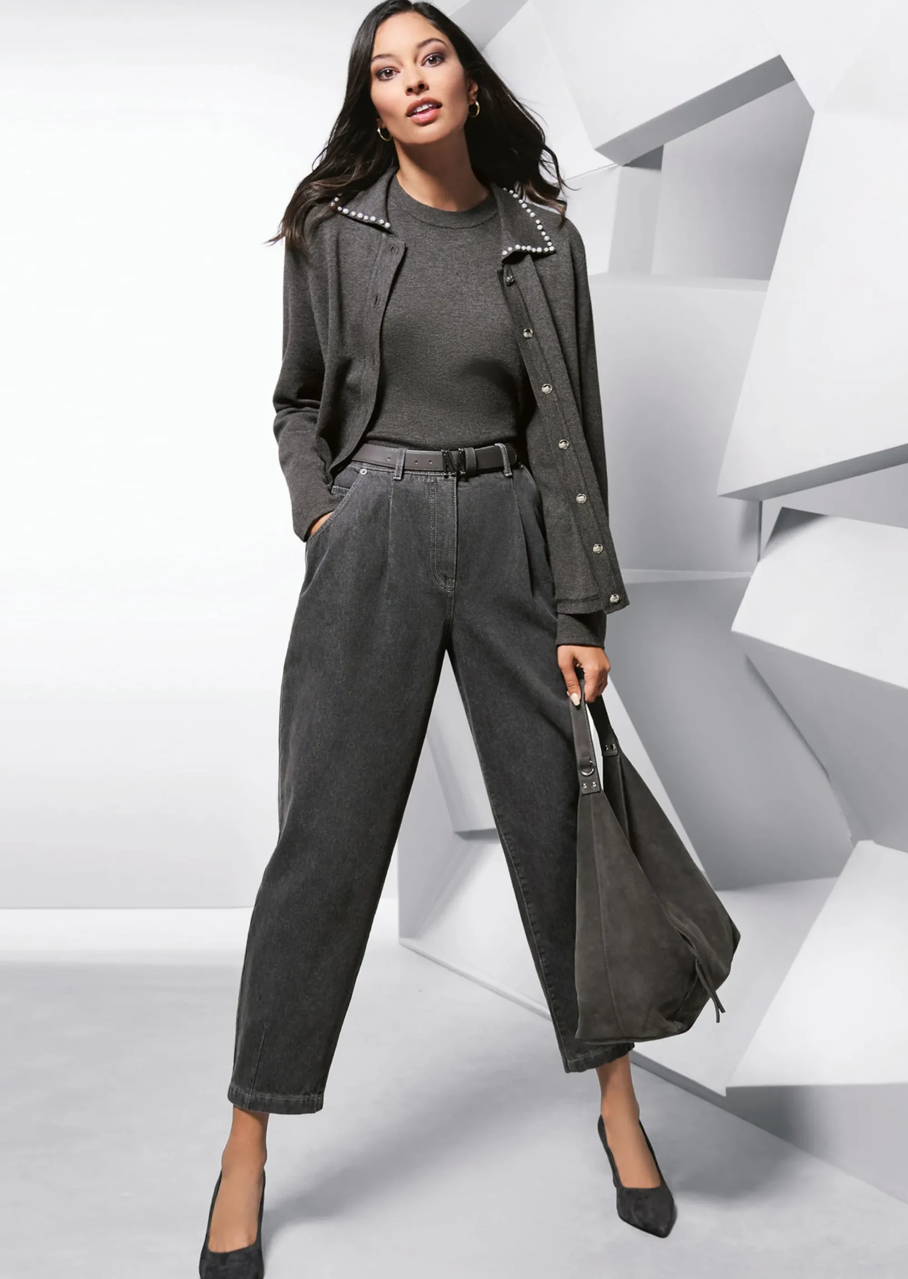 Strickjacke mit Zierperlen