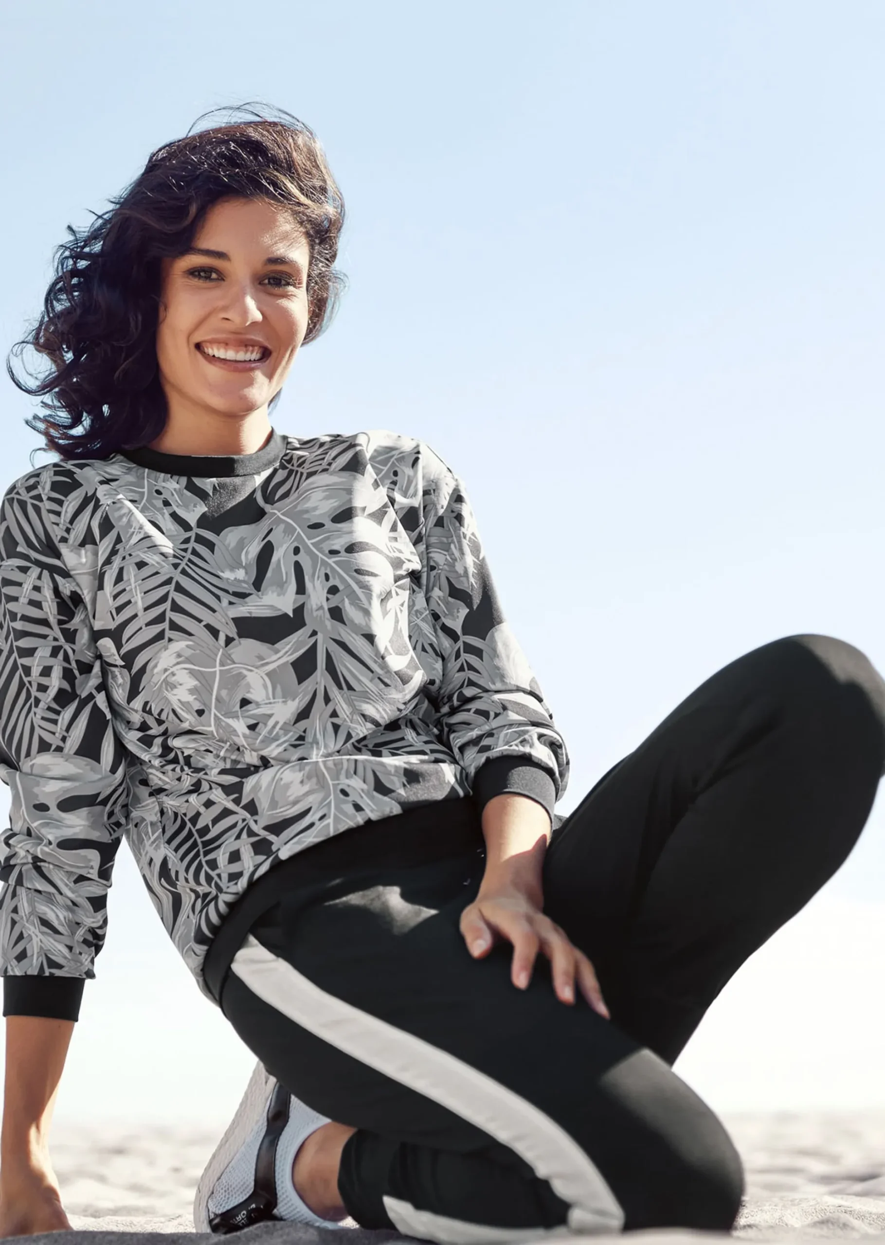 Sweatshirt mit Blätterprint