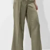 Weite Hose im Marlene-Stil