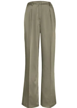 Weite Hose im Marlene-Stil